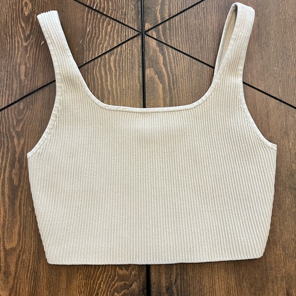Aritzia Other - Aritzia Bra Top